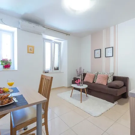 Apartment Fora